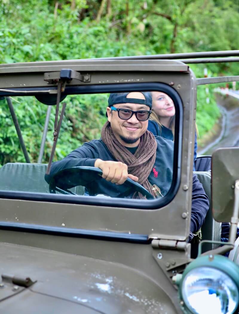 Book Cong Jeep Adventures