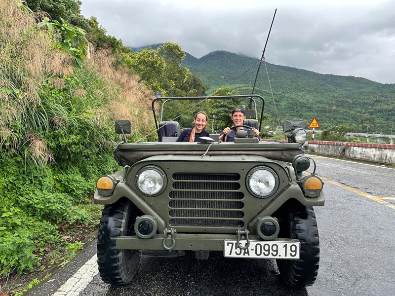 Cong Jeep Tour